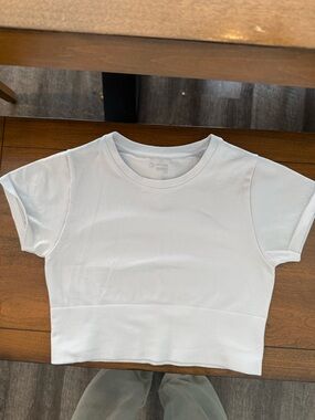 Offline Classic Women's White Cropped Tee - Short Sleeve